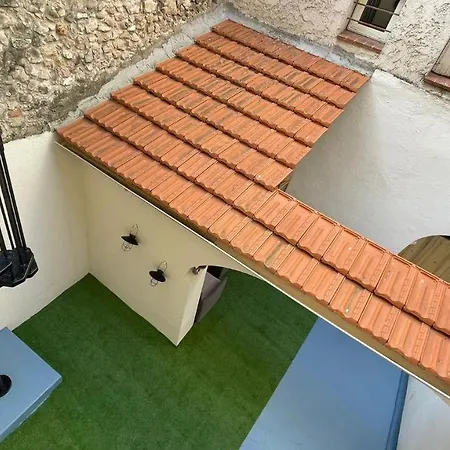 Διαμέρισμα 1 Bed With Private Courtyard Αντίμπ